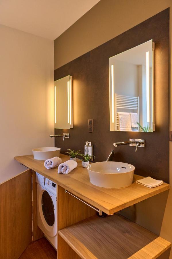 Appartement Montagnon - Les Suites Du Palais - Classe 4 Etoiles, Parking Prive, Vue Cathedrale, 3 Chambres, Primo C0Nciergerie Nevers Bagian luar foto