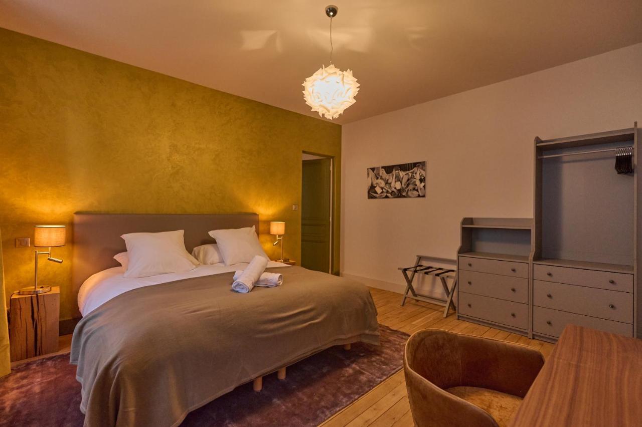 Appartement Montagnon - Les Suites Du Palais - Classe 4 Etoiles, Parking Prive, Vue Cathedrale, 3 Chambres, Primo C0Nciergerie Nevers Bagian luar foto