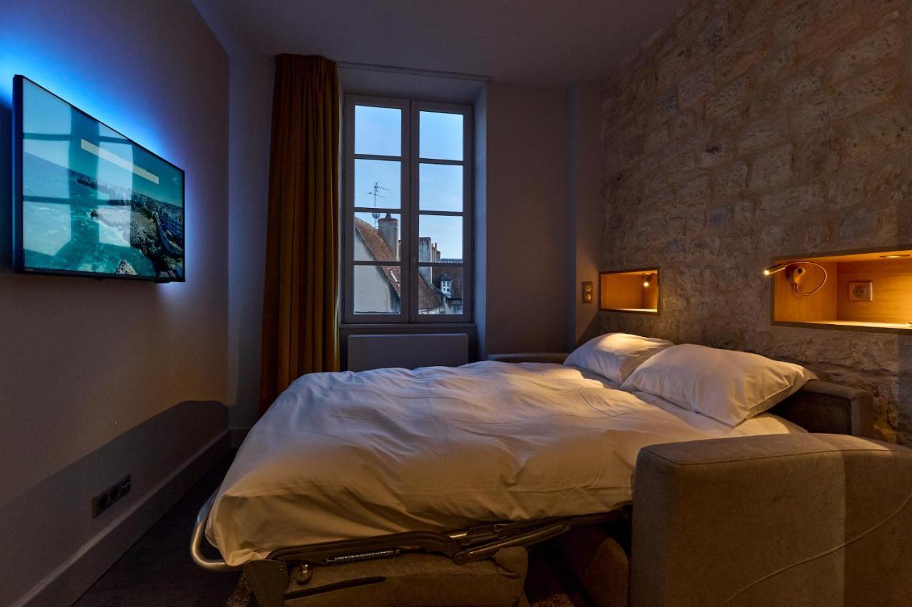 Appartement Montagnon - Les Suites Du Palais - Classe 4 Etoiles, Parking Prive, Vue Cathedrale, 3 Chambres, Primo C0Nciergerie Nevers Bagian luar foto