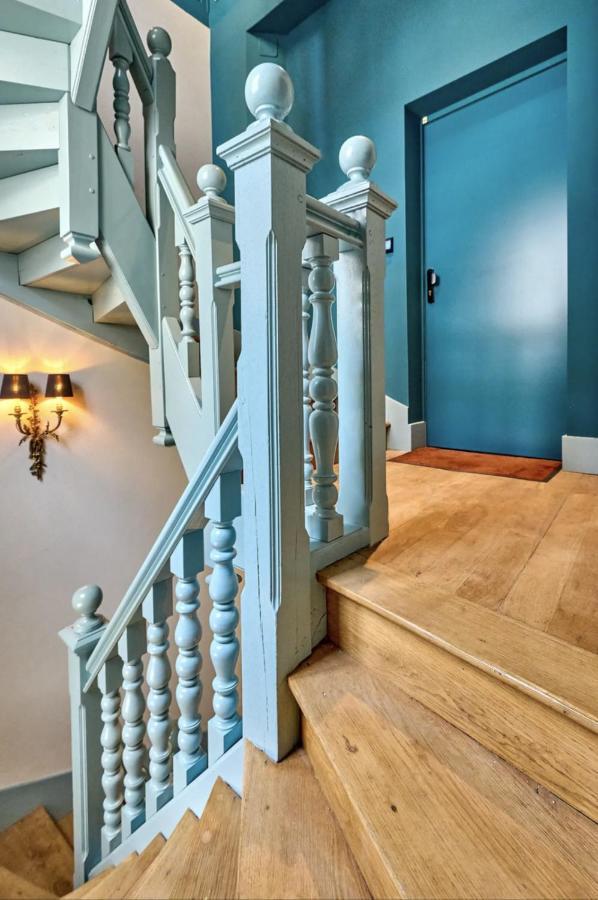 Appartement Montagnon - Les Suites Du Palais - Classe 4 Etoiles, Parking Prive, Vue Cathedrale, 3 Chambres, Primo C0Nciergerie Nevers Bagian luar foto