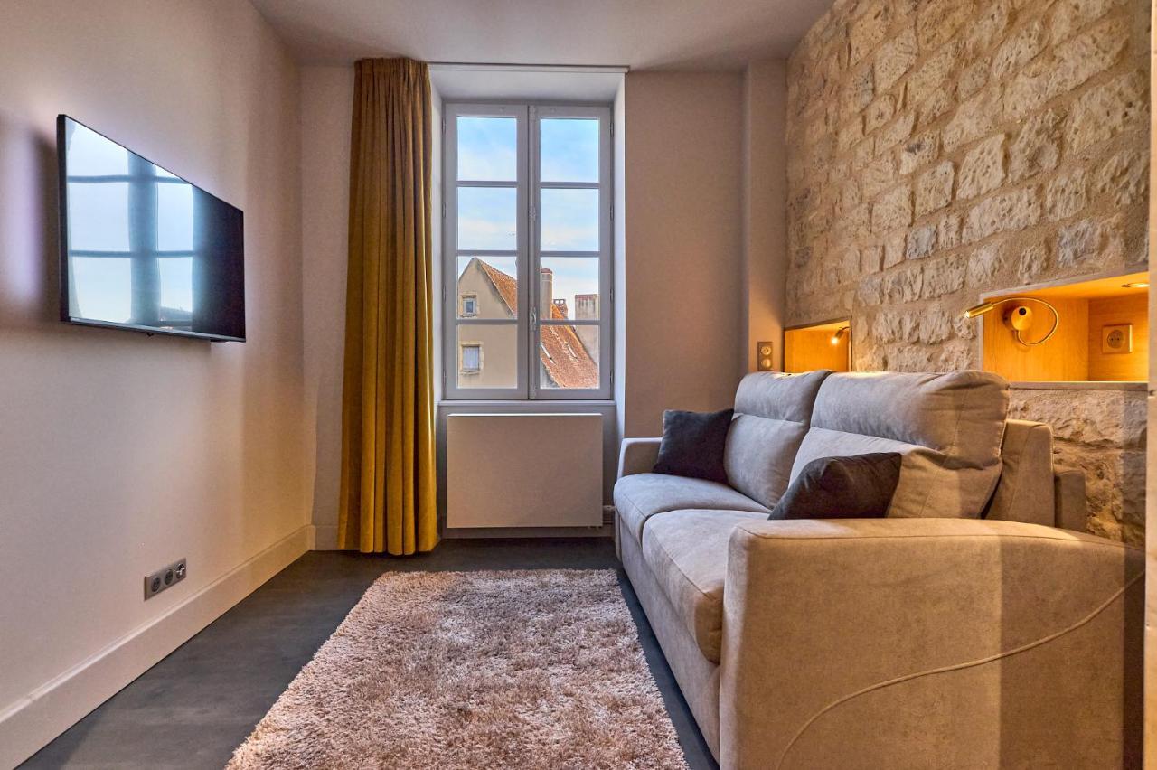 Appartement Montagnon - Les Suites Du Palais - Classe 4 Etoiles, Parking Prive, Vue Cathedrale, 3 Chambres, Primo C0Nciergerie Nevers Bagian luar foto