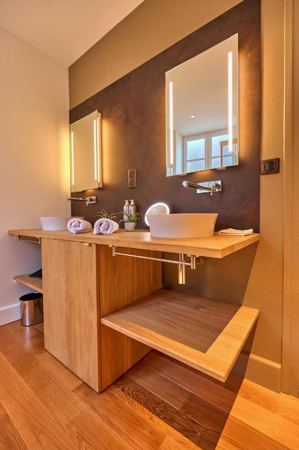 Appartement Montagnon - Les Suites Du Palais - Classe 4 Etoiles, Parking Prive, Vue Cathedrale, 3 Chambres, Primo C0Nciergerie Nevers Bagian luar foto